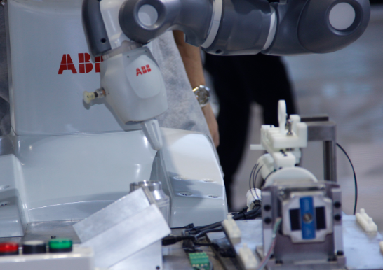 人機(jī)協(xié)作漸成趨勢，行業(yè)競爭日趨激烈(圖2)